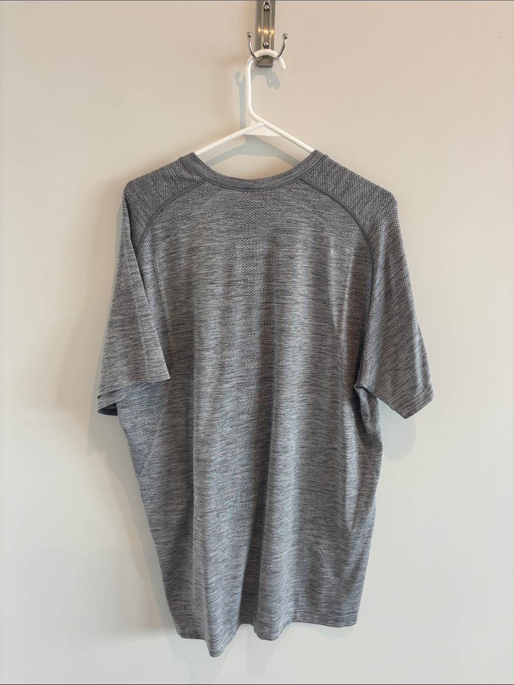 lululemon athletica Heather Gray Short-Sleeve Crew Shirt - Picture 3 of 4